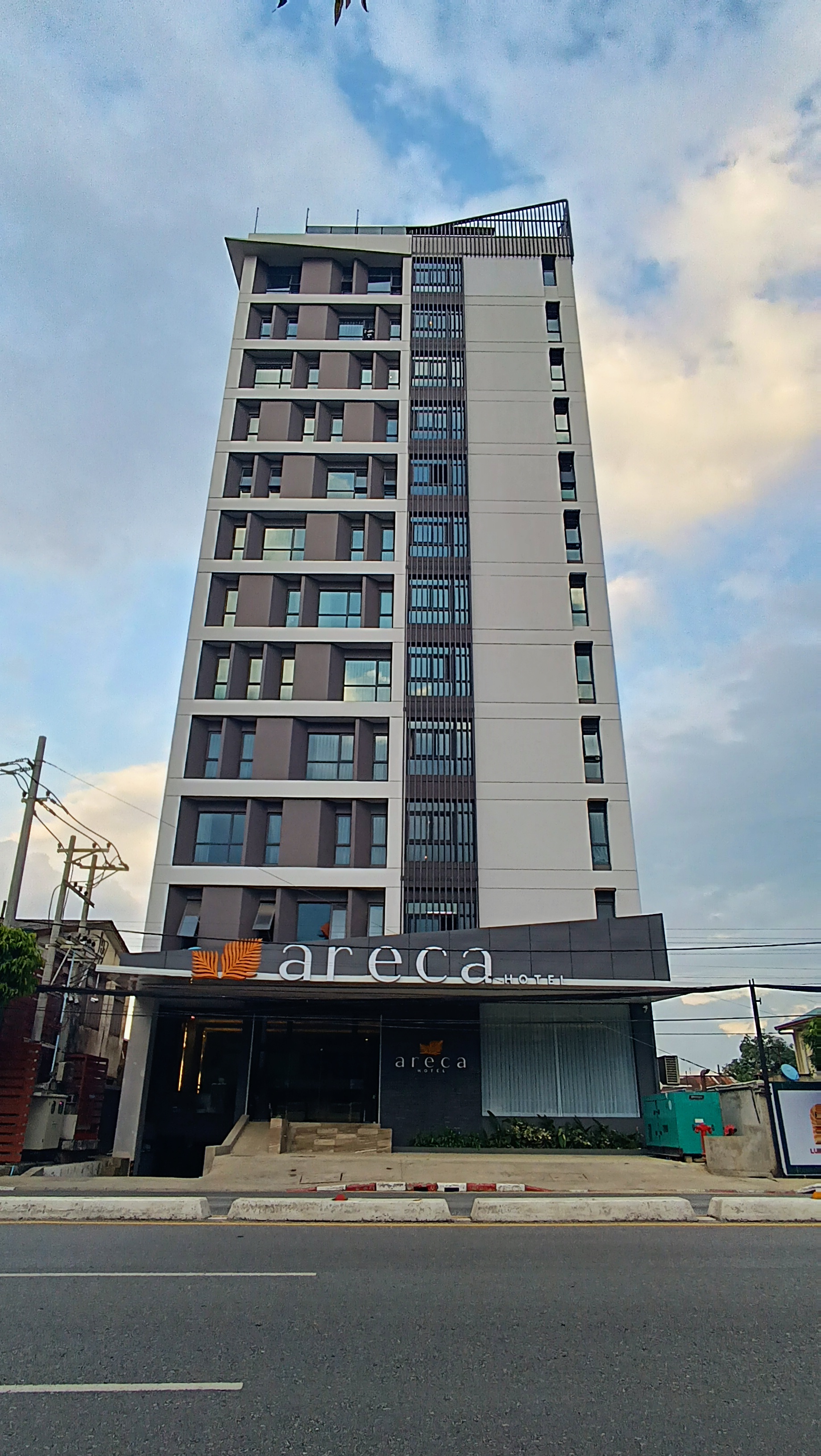Areca Hotel ကြီး၏ အခန်းအားလုံးအတွက်