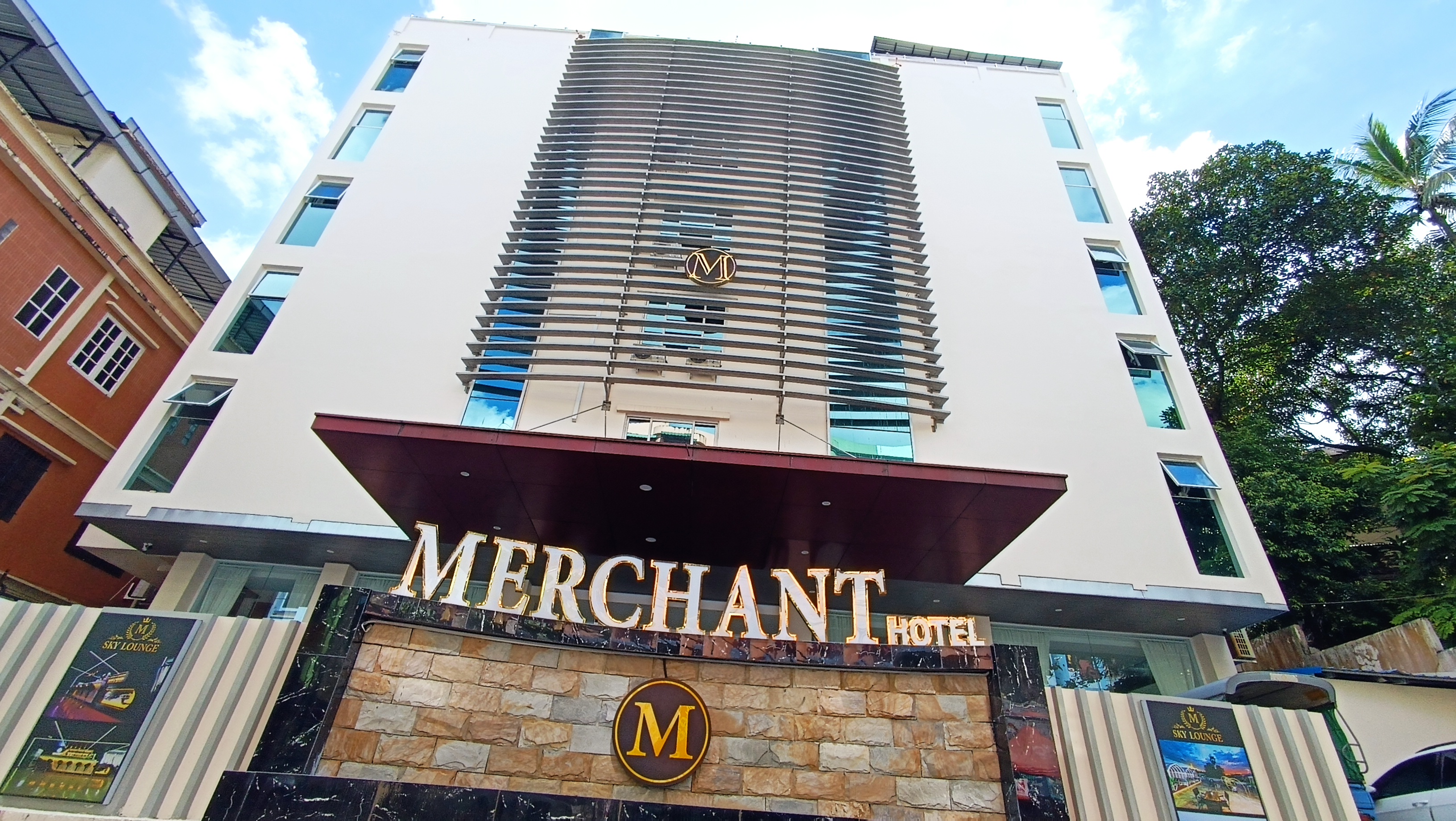 Merchant Hotel ကြီး၏ အခန်းအားလုံး(အခန်းပေါင်း 80ကျော်)အတွက်