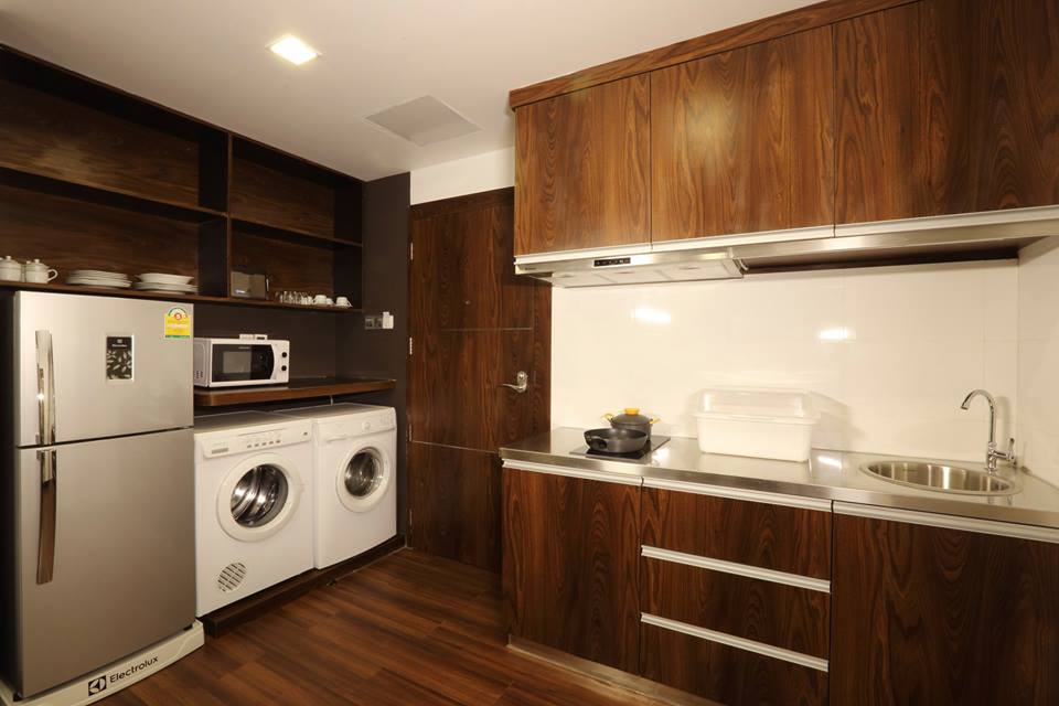 CloverSuitesRoyalLake